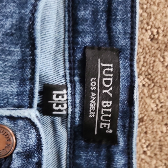 Judy Blue Distressed Blue Jeans - Picture 6 of 14